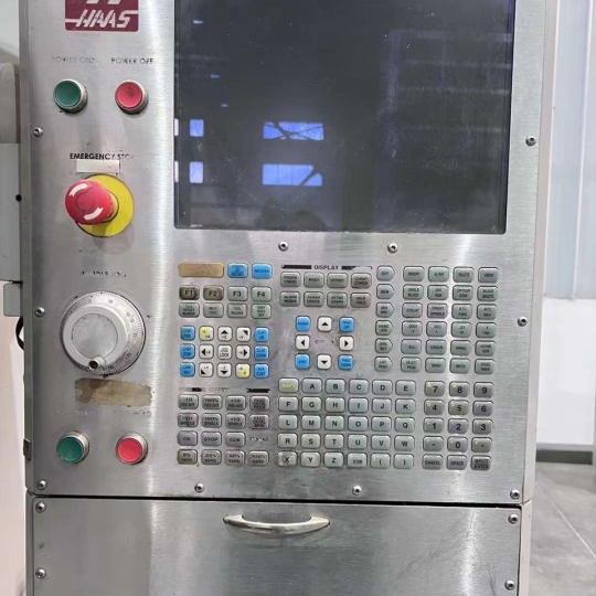 Máy phay CNC Hass EC-500 qua sử dụng 