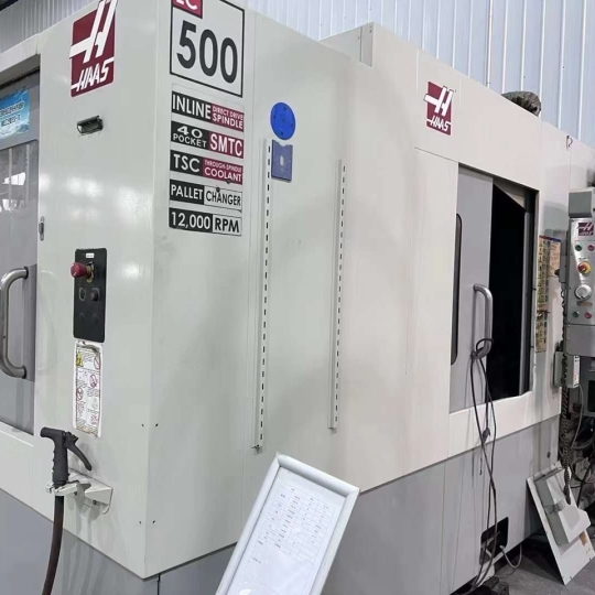 Máy phay CNC Hass EC-500 qua sử dụng 