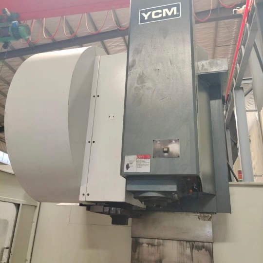 Máy phay Taiwan YCM TV-116B qua sử dụng giá siêu rẻ 