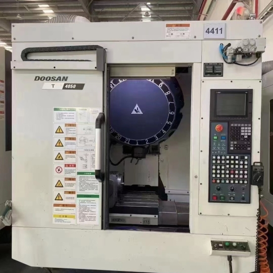 DOOSAN T4050 - MÁY QUA SỬ DỤNG