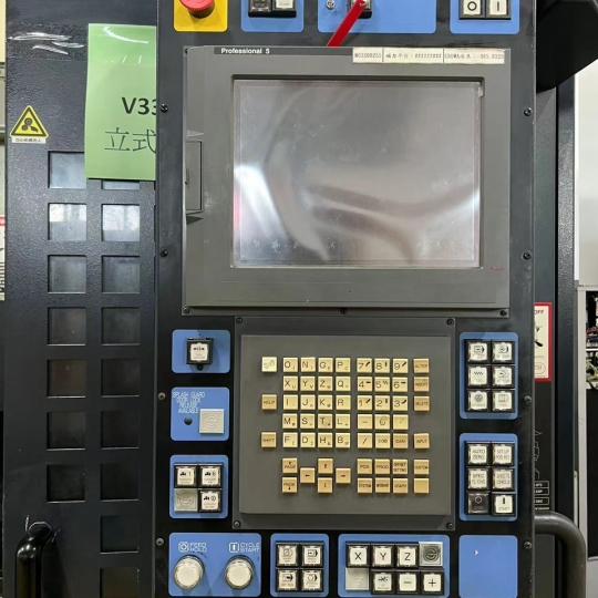 MAY PHAY MAKINO V33 - MÁY QUA SỬ DỤNG