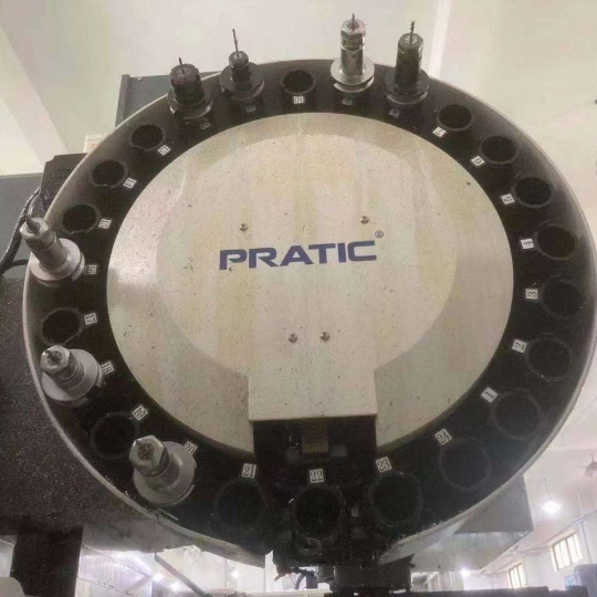 Máy phay CNC Pratic 4500 đã qua sử dụng 