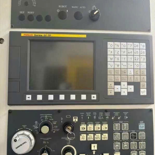 Máy tiện CNC Takisawa LA-200 Đài Loan - Đã Qua Sử Dụng