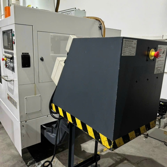 Máy Tiện Hạng Nặng Wujiang VT-17L Của Taiwan - Đã Qua Sử Dụng