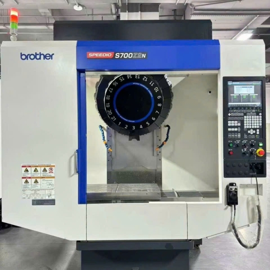 Sức mạnh gia công, chính xác tuyệt đối , Máy phay CNC Brother S700X2 , Đã Qua Sử Dụng