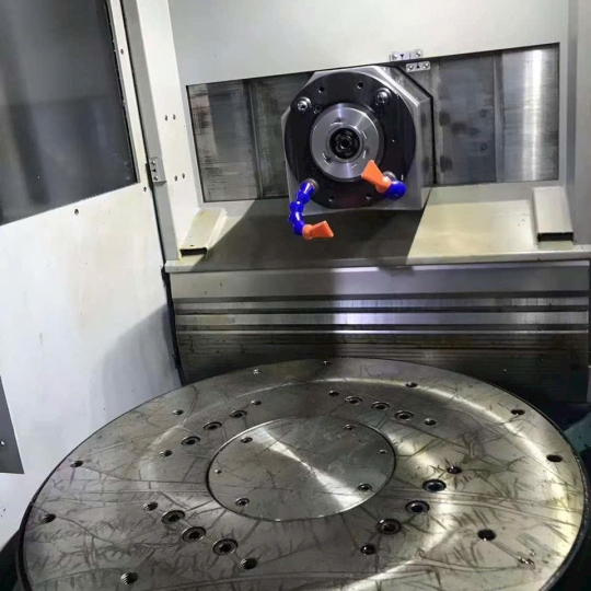 Makino F6 made in Japan - Đã Qua Sử Dụng