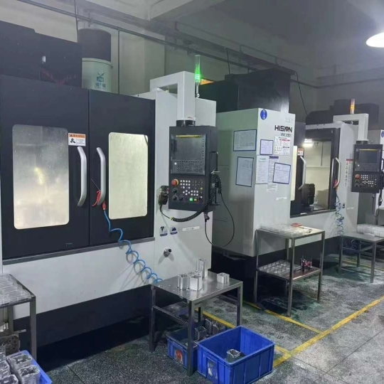 Máy CNC Hision VMC 850LL giá tốt nhất thị trường - Qua sử dụng