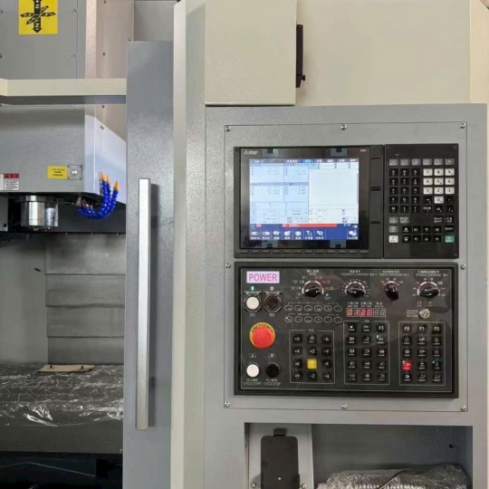 MÁY MỚI NHƯNG GIÁ THANH LÝ: Jindali 1160V