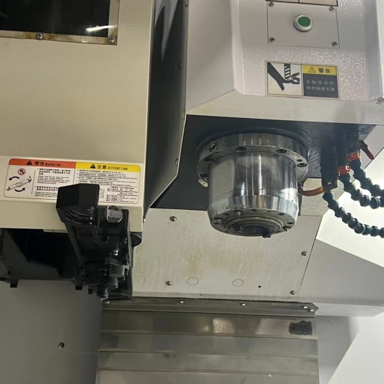 MÁY PHAY CNC VMC - V1165 NEW 100%