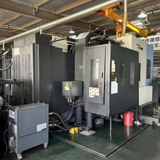 Máy Phay Ngang Doosan HM805II
