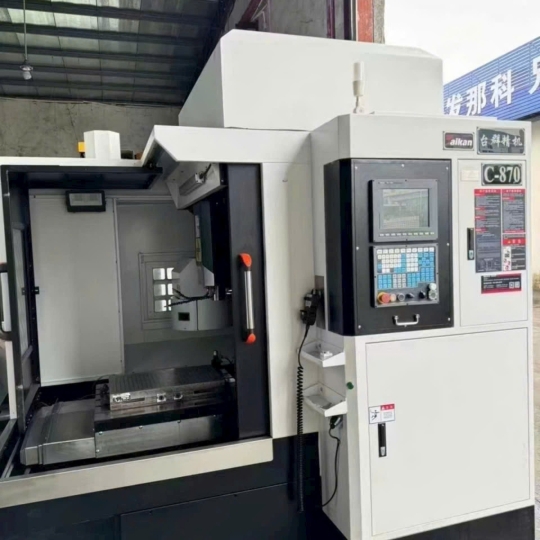 Máy điêu khắc Taikan C-870: Sáng Tạo Đỉnh Cao Trong Từng Chi Tiết!