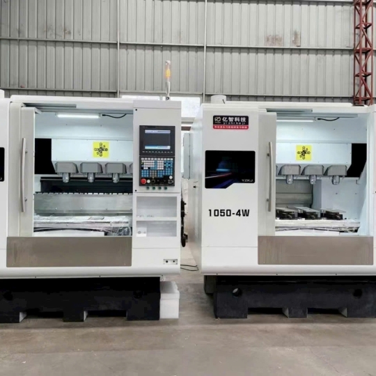 Máy khắc CNC 4 đầu - New 100%
