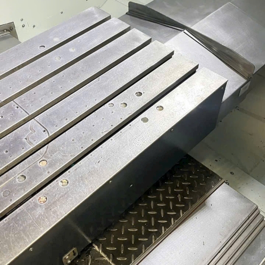 Máy Trung Tâm Gia Công Đứng Haitian Precision VMC1000Ⅱ