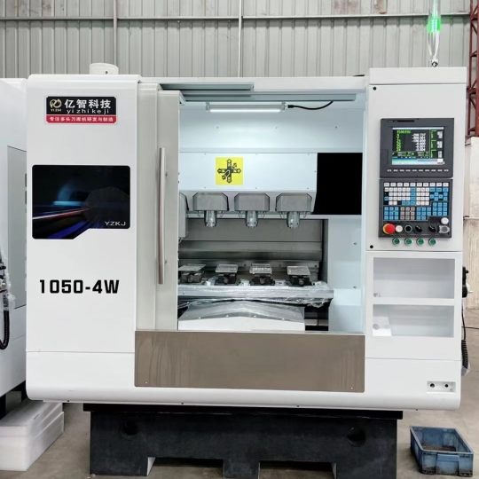 Máy khắc 4 đầu 1050-4W - Máy mới giá thanh lý