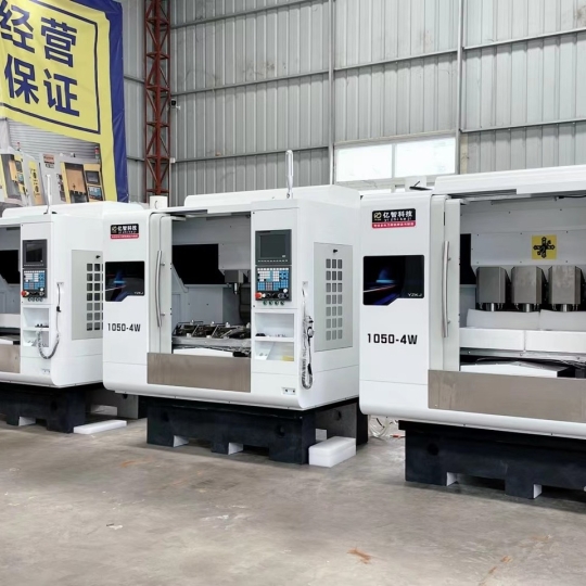 Máy khắc 4 đầu 1050-4W - Máy mới giá thanh lý