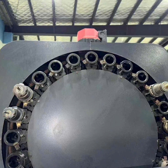 Trung Tâm Gia Công Dọc Hyundai Wia 400 - Đối Tác Tin Cậy Cho Hiệu Suất Gia Công Tối Đa