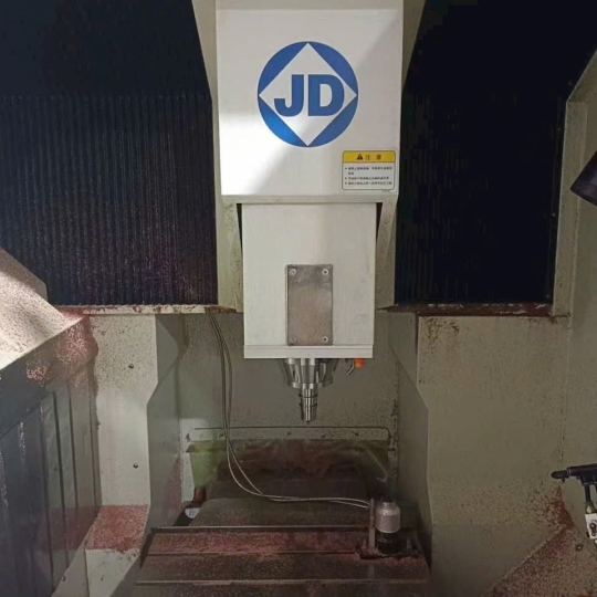 Máy khắc Jingdiao Bắc Kinh LWM400TD