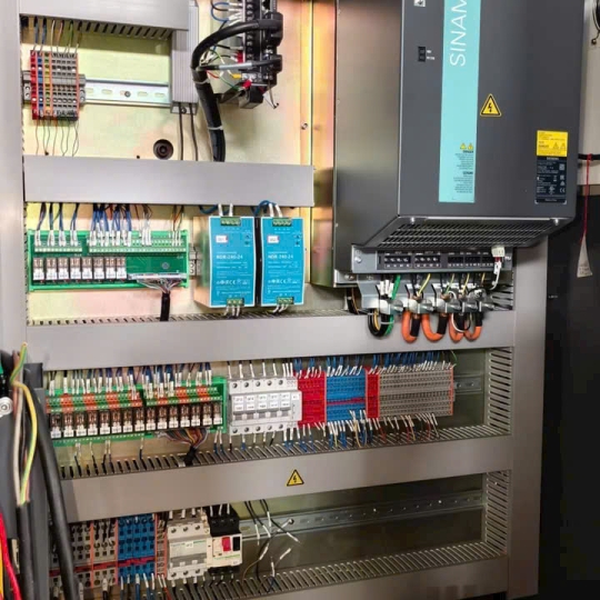 Trung tâm gia công dọc Han’s HT-710B 