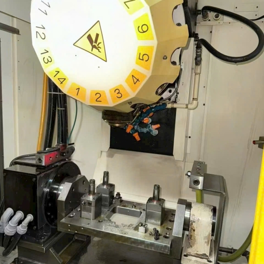 MÁY FANUC ROBODRILL A-T14iFb KÈM TRỤC 4 DDR170 – GIẢI PHÁP GIA CÔNG CHÍNH XÁC, HIỆU SUẤT VƯỢT TRỘI