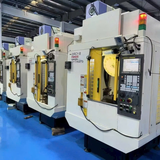MÁY FANUC ROBODRILL A-T14iFb KÈM TRỤC 4 DDR170 – GIẢI PHÁP GIA CÔNG CHÍNH XÁC, HIỆU SUẤT VƯỢT TRỘI