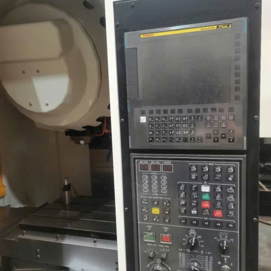 Trung Tâm Gia Công Dọc RUNXING HS-T500 - Gần như mới